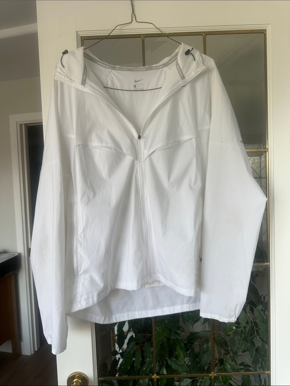 Men’s Nike White Hooded Lightweight Jacket